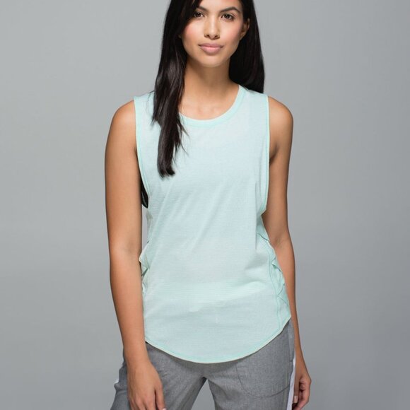 Lululemon Var-City Muscle Tank Heathered Sea Mist - Picture 1 of 7